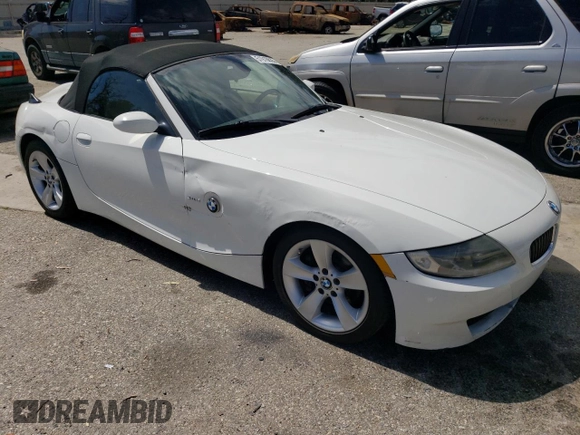 2007 BMW Z4 3.0i with VIN 4USBU33587LW70632, listed as a Copart auction lot 51910635 with 198,700 mi miles and Clean Title. Bid and sale history available at carsss.com. Image 4.