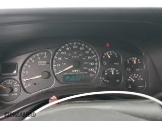 2002 GMC Sierra 2500HD SLE with VIN 1GTHK23U62F243433, listed as a Copart auction lot 50989755 with 206,989 mi miles and Clean Title. Bid and sale history available at carsss.com. Image 9.