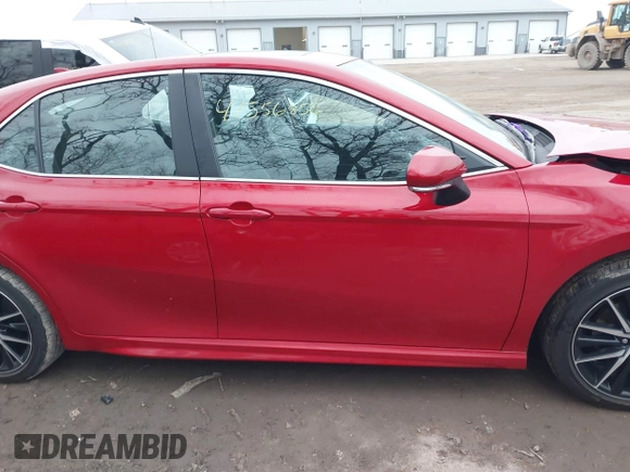 2022 Toyota Camry SE with VIN 4T1T11AK8NU019780, listed as a IAAI auction lot 41556856 with 17,180 mi miles. Bid and sale history available at carsss.com. Image 14.