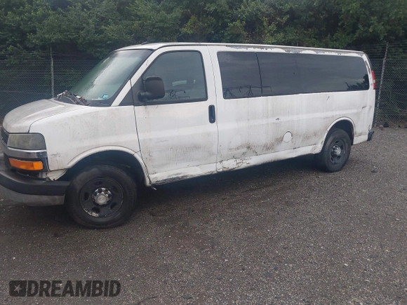 2011 Chevrolet Express Passenger 1LT with VIN 1GAZG1FG3B1143835, listed as a IAAI auction lot 42649421 with 162,129 mi miles and . Bid and sale history available at DreamBid. Image 18.