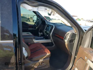 2019 Ford F-150 XL with VIN 1FTEW1E42KFD00404, listed as a IAAI auction lot 41252733 with 87,221 mi miles. Bid and sale history available at carsss.com. Image 5.