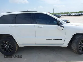 2019 Jeep Grand Cherokee Upland with VIN 1C4RJEAG6KC572544, listed as a IAAI auction lot 42406999 with 98,555 mi miles and . Bid and sale history available at DreamBid. Image 14.
