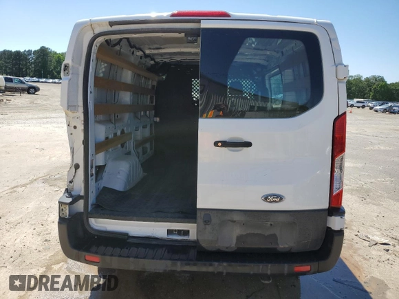 2023 Ford Transit Cargo z VIN 1FTBR1Y86PKB56878, wystawiony jako Copart lot #57893075 z przebiegiem 25 357 mil mil oraz Czysty tytuł • Clean title. Historia ofert i sprzedaży dostępna na DreamBid. Obrazek 6.