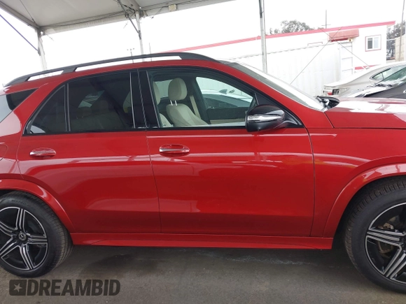 2024 Mercedes-Benz GLE 450 z VIN 4JGFB5KB8RB122490, wystawiony jako IAAI lot #42204415 z przebiegiem 18 324 mil mil oraz . Historia ofert i sprzedaży dostępna na DreamBid. Obrazek 13.