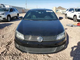 2012 Volkswagen Eos Lux with VIN WVWFW7AH7CV019982, listed as a Copart auction lot 86004064 with 130,463 mi miles and Clean Title. Bid and sale history available at DreamBid. Image 5.