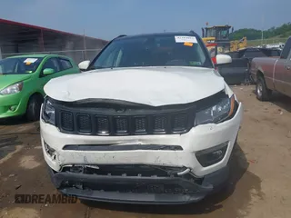 2020 Jeep Compass Latitude z VIN 3C4NJDBB6LT157841, wystawiony jako IAAI lot #42484052 z przebiegiem 52 610 mil mil oraz . Historia ofert i sprzedaży dostępna na DreamBid. Obrazek 12.
