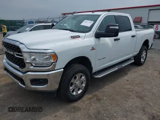 2024 Ram 2500 Big Horn z VIN 3C6UR5DL0RG154118, wystawiony jako IAAI lot #42427743 z przebiegiem 65 535 mil mil oraz . Historia ofert i sprzedaży dostępna na DreamBid. Obrazek 2.