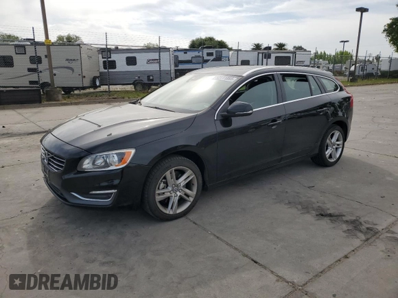 2015 Volvo V60 T5 Drive-E Premier with VIN YV140MEK4F1261924, listed as a Copart auction lot 53111885 with 86,620 mi miles and Salvage Title. Bid and sale history available at carsss.com. Image 1.
