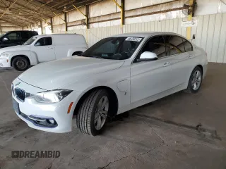 2018 BMW 3 Series 330e iPerformance with VIN WBA8E1C59JA178368, listed as a Copart auction lot 77841454 with 99,043 mi miles and Clean Title. Bid and sale history available at carsss.com. Image 1.