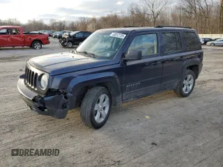 2017 Jeep Patriot High Altitude with VIN 1C4NJRFB2HD133539, listed as a Copart auction lot 43812135 with 158,099 mi miles and Salvage Title. Bid and sale history available at carsss.com. Image 1.
