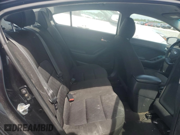 2016 Kia Forte LX z VIN KNAFK4A68G5543007, wystawiony jako Copart lot #56018925 z przebiegiem 102 047 mil mil oraz Nie do naprawy • Non repairable. Historia ofert i sprzedaży dostępna na DreamBid. Obrazek 10.