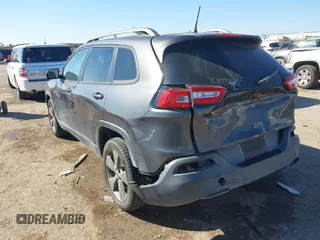 2017 Jeep Cherokee Latitude with VIN 1C4PJLCB8HW547553, listed as a IAAI auction lot 41666321 with 101,132 mi miles and . Bid and sale history available at DreamBid. Image 3.