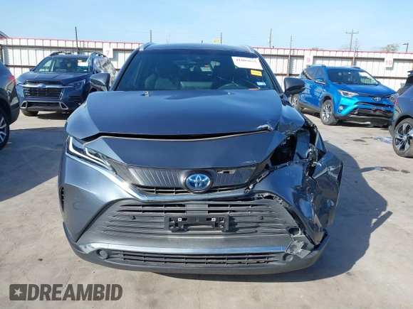 2022 Toyota Venza LE with VIN JTEAAAAH1NJ117577, listed as a IAAI auction lot 41803675 with 34,562 mi miles. Bid and sale history available at carsss.com. Image 13.