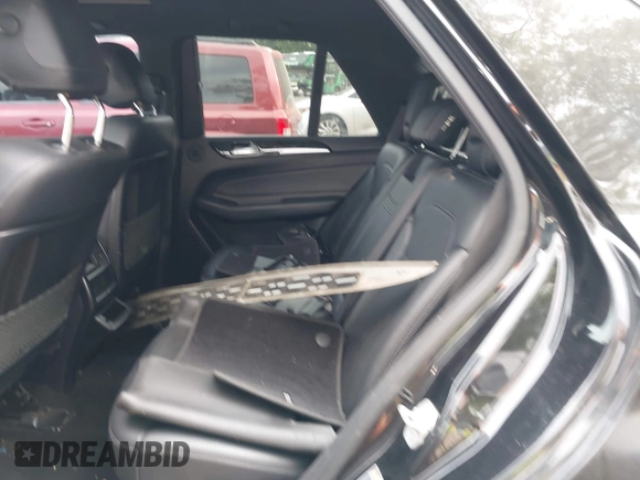 2017 Mercedes-Benz GLE 43 AMG с VIN 4JGDA6EB6HA959190, выставлен на аукционе IAAI как лот 42463806 с пробегом 106 420 миль миль и . История ставок и продаж доступна на DreamBid. Изображение 8.