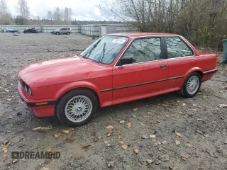 1989 BMW 3 Series z VIN WBAAB9303K8137272, wystawiony jako Copart lot #77381794 z przebiegiem 169 380 mil mil oraz Czysty tytuł • Clean title. Historia ofert i sprzedaży dostępna na DreamBid. Obrazek 1.