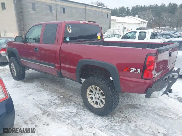 2005 Chevrolet Silverado 1500 Z71 with VIN 2GCEK19BX51391728, listed as a IAAI auction lot 41619451 with 177,588 mi miles. Bid and sale history available at carsss.com. Image 3.