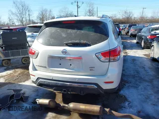 2014 Nissan Pathfinder Platinum with VIN 5N1AR2MMXEC730230, listed as a IAAI auction lot 41400120 with 190,980 mi miles and . Bid and sale history available at DreamBid. Image 17.