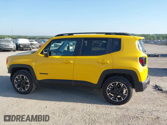2023 Jeep Renegade Latitude with VIN ZACNJDB12PPP64031, listed as a IAAI auction lot 42152659 with 31,134 mi miles and . Bid and sale history available at DreamBid. Image 15.