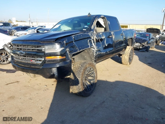2017 Chevrolet Silverado 1500 LT with VIN 3GCUKREHXHG313255, listed as a IAAI auction lot 41156635 with 1 mi miles. Bid and sale history available at carsss.com. Image 17.