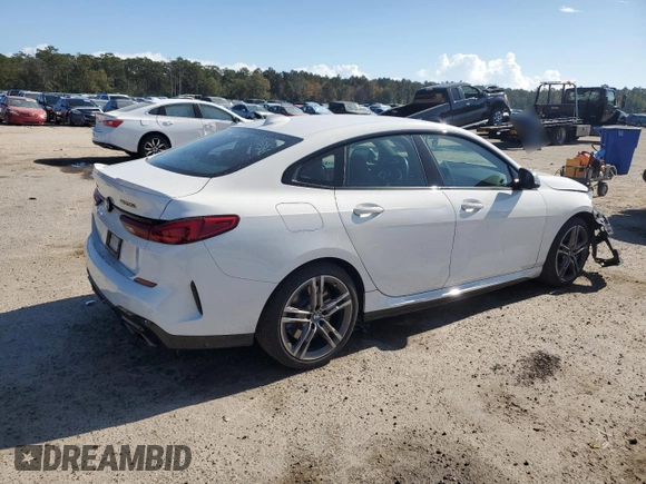 2020 BMW 2 Series M235i xDrive with VIN WBA13AL07L7F58999, listed as a Copart auction lot 77858084 with 19,833 mi miles and Salvage Title. Bid and sale history available at carsss.com. Image 3.