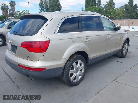2008 Audi Q7 Premium z VIN WA1BY74LX8D001010, wystawiony jako IAAI lot #42236186 z przebiegiem 183 778 mil mil oraz . Historia ofert i sprzedaży dostępna na DreamBid. Obrazek 4.
