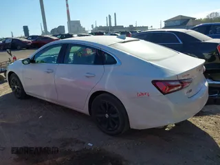2020 Chevrolet Malibu LT with VIN 1G1ZD5ST2LF057911, listed as a IAAI auction lot 40670556 with 91,014 mi miles and . Bid and sale history available at DreamBid. Image 3.