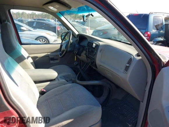1998 Ford Explorer XL z VIN 1FMZU34X2WZA20335, wystawiony jako IAAI lot #41077333 z przebiegiem 183 565 mil mil oraz . Historia ofert i sprzedaży dostępna na DreamBid. Obrazek 5.