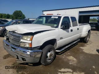 2005 Chevrolet Silverado 3500 LT with VIN 1GCJC33295F944586, listed as a Copart auction lot 71230574 with 326,804 mi miles and Salvage Title. Bid and sale history available at carsss.com. Image 1.