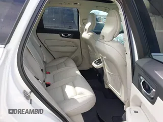 2020 Volvo XC60 Inscription with VIN YV4102DL3L1468305, listed as a IAAI auction lot 41329470 with 68,619 mi miles and . Bid and sale history available at DreamBid. Image 8.