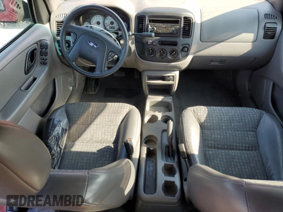 2002 Ford Escape XLS Choice with VIN 1FMYU01132KA06229, listed as a Copart auction lot 52698005 with 190,834 mi miles and Clean title. Bid and sale history available at DreamBid. Image 8.