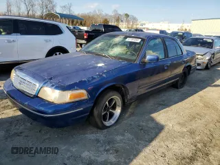 1998 Ford Crown Victoria Police with VIN 2FAFP71W5WX174213, listed as a Copart auction lot 87191094 with 288,723 mi miles and Salvage Title. Bid and sale history available at carsss.com. Image 1.