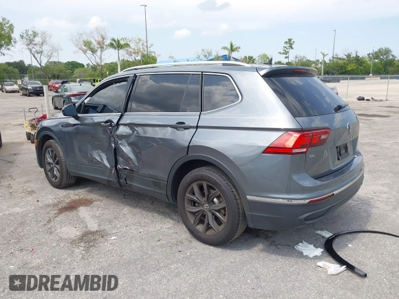 2024 Volkswagen Tiguan SE with VIN 3VVNB7AX4RM138429, listed as a IAAI auction lot 42303215 with Not provided miles and . Bid and sale history available at DreamBid. Image 3.