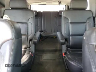 2015 Chevrolet Tahoe LTZ z VIN 1GNSCCKC7FR237119, wystawiony jako Copart lot #52712625 z przebiegiem 264 359 mil mil oraz Szkoda całkowita • Salvage title. Historia ofert i sprzedaży dostępna na DreamBid. Obrazek 10.