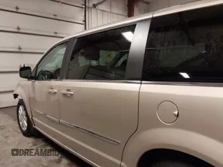 2014 Chrysler Town & Country Touring with VIN 2C4RC1BG3ER295722, listed as a IAAI auction lot 41705820 with 142,587 mi miles and . Bid and sale history available at DreamBid. Image 15.