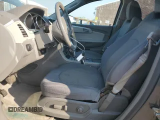 2011 Chevrolet Traverse 1LT with VIN 1GNKVGED2BJ135841, listed as a Copart auction lot 69965804 with 186,295 mi miles and Clean Title. Bid and sale history available at DreamBid. Image 7.
