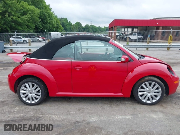 2008 Volkswagen Beetle SE с VIN 3VWRF31Y48M407840, выставлен на аукционе IAAI как лот 42381696 с пробегом 148 892 миль миль и . История ставок и продаж доступна на DreamBid. Изображение 14.
