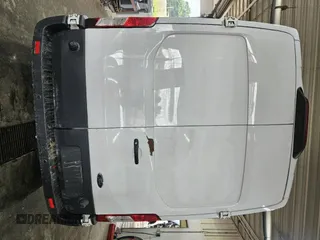 2018 Ford Transit с VIN 1FTYR3XM8JKB31055, выставлен на аукционе IAAI как лот 42791422 с пробегом 130 835 миль миль и . История ставок и продаж доступна на DreamBid. Изображение 8.