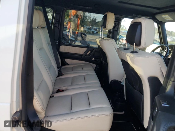 2017 Mercedes-Benz G 550 z VIN WDCYC3KF9HX275960, wystawiony jako Copart lot #76858384 z przebiegiem 33 360 mil mil oraz Szkody całkowita. Historia ofert i sprzedaży dostępna na DreamBid. Obrazek 11.