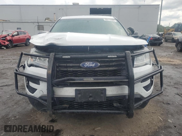 2016 Ford Police Interceptor Utility z VIN 1FM5K8AR2GGC50476, wystawiony jako Copart lot #56412205 z przebiegiem 146 986 mil mil oraz Tytuł czysty. Historia ofert i sprzedaży dostępna na DreamBid. Obrazek 5.
