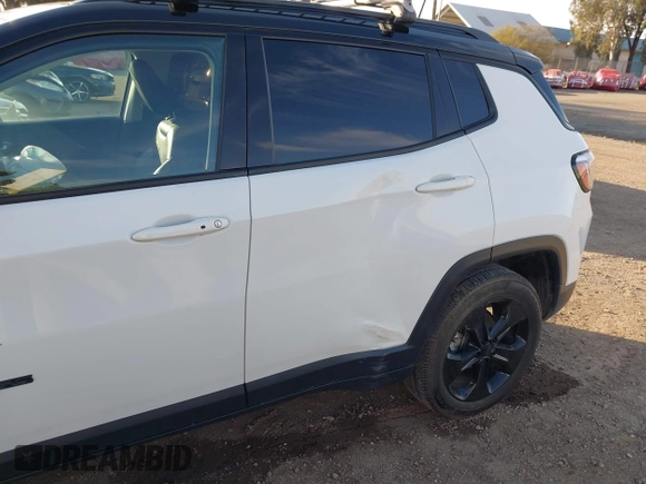 2019 Jeep Compass Latitude z VIN 3C4NJCBB1KT802680, wystawiony jako IAAI lot #41469207 z przebiegiem 70 471 mil mil oraz . Historia ofert i sprzedaży dostępna na DreamBid. Obrazek 6.