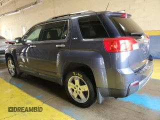 2013 GMC Terrain SLT z VIN 2GKALWEK8D6219783, wystawiony jako Copart lot #60334185 z przebiegiem 89 748 mil mil oraz Czysty tytuł • Clean title. Historia ofert i sprzedaży dostępna na DreamBid. Obrazek 2.