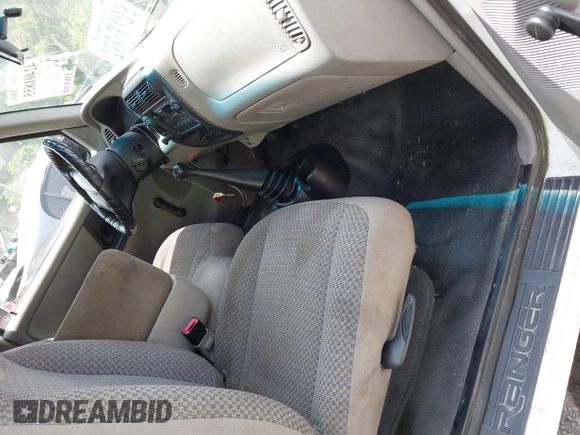 1998 Ford Ranger XL with VIN 1FTZR15U3WTA74888, listed as a IAAI auction lot 42401855 with 170,450 mi miles and . Bid and sale history available at DreamBid. Image 5.