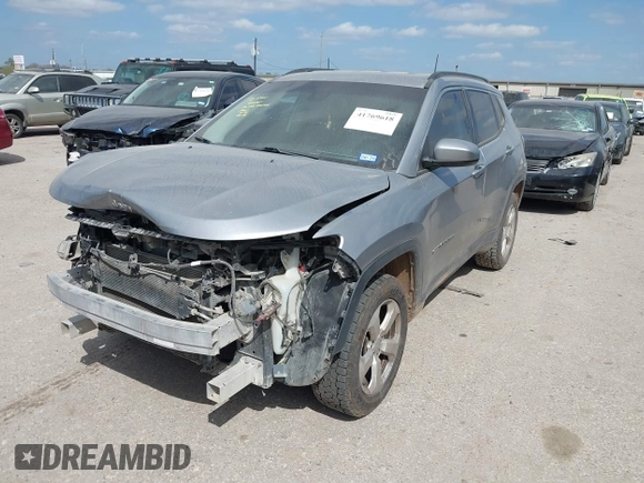 2018 Jeep Compass Latitude z VIN 3C4NJDBBXJT180665, wystawiony jako IAAI lot #41769618 z przebiegiem 128 309 mil mil oraz . Historia ofert i sprzedaży dostępna na DreamBid. Obrazek 19.