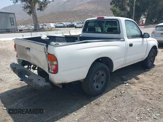 2001 Toyota Tacoma z VIN 5TENL42N11Z770366, wystawiony jako IAAI lot #42339570 z przebiegiem 427 064 mil mil oraz . Historia ofert i sprzedaży dostępna na DreamBid. Obrazek 4.