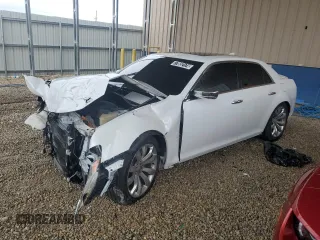 2015 Chrysler 300 with VIN 2C3CCAET8FH829999, listed as a Copart auction lot 77652174 with Not Provided miles and Clean Title. Bid and sale history available at carsss.com. Image 1.