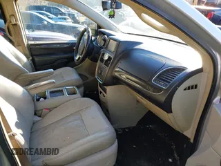 2011 Chrysler Town & Country Touring L with VIN 2A4RR8DGXBR714238, listed as a IAAI auction lot 41283027 with 205,498 mi miles and . Bid and sale history available at DreamBid. Image 5.