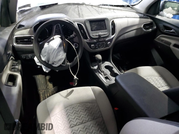2024 Chevrolet Equinox LS z VIN 3GNAXSEG4RL207127, wystawiony jako Copart lot #43313545 z przebiegiem Nie podano mil oraz Szkoda całkowita • Salvage title. Historia ofert i sprzedaży dostępna na DreamBid. Obrazek 8.
