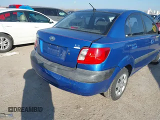 2008 Kia Rio LX with VIN KNADE123X86356526, listed as a IAAI auction lot 41649783 with 201,934 mi miles. Bid and sale history available at carsss.com. Image 6.