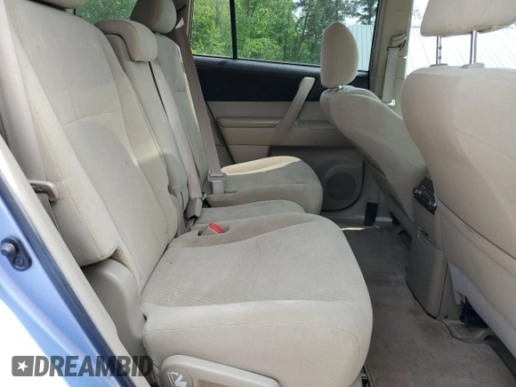 2010 Toyota Highlander with VIN 5TDBK3EH2AS032787, listed as a Copart auction lot 58896315 with 119,092 mi miles and Clean title. Bid and sale history available at DreamBid. Image 11.