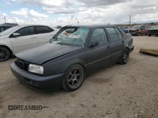 1996 Volkswagen Jetta z VIN 3VWRA81H5TM069238, wystawiony jako Copart lot #42831195 z przebiegiem 226 935 mil mil oraz Szkoda całkowita • Salvage title. Historia ofert i sprzedaży dostępna na DreamBid. Obrazek 1.